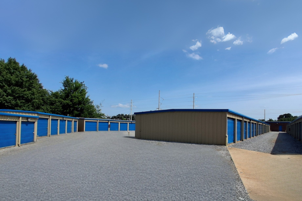 Secure drive-up self storage units Tuscaloosa AL